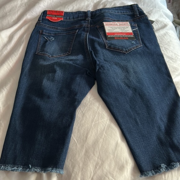 Denim Capri Bermuda short - Picture 2 of 5